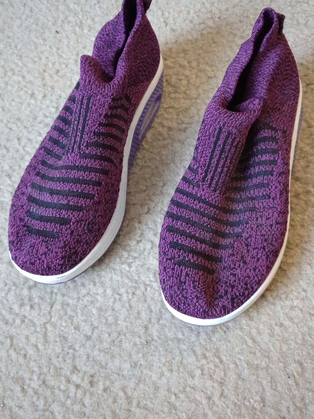 Kids Slip-On Knit Sneakers in Deep Purple
